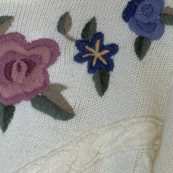 Alfred Dunner Vintage Cream Floral Embroidered Sweater Knit 80s 90s Cottagecore - Picture 3 of 6